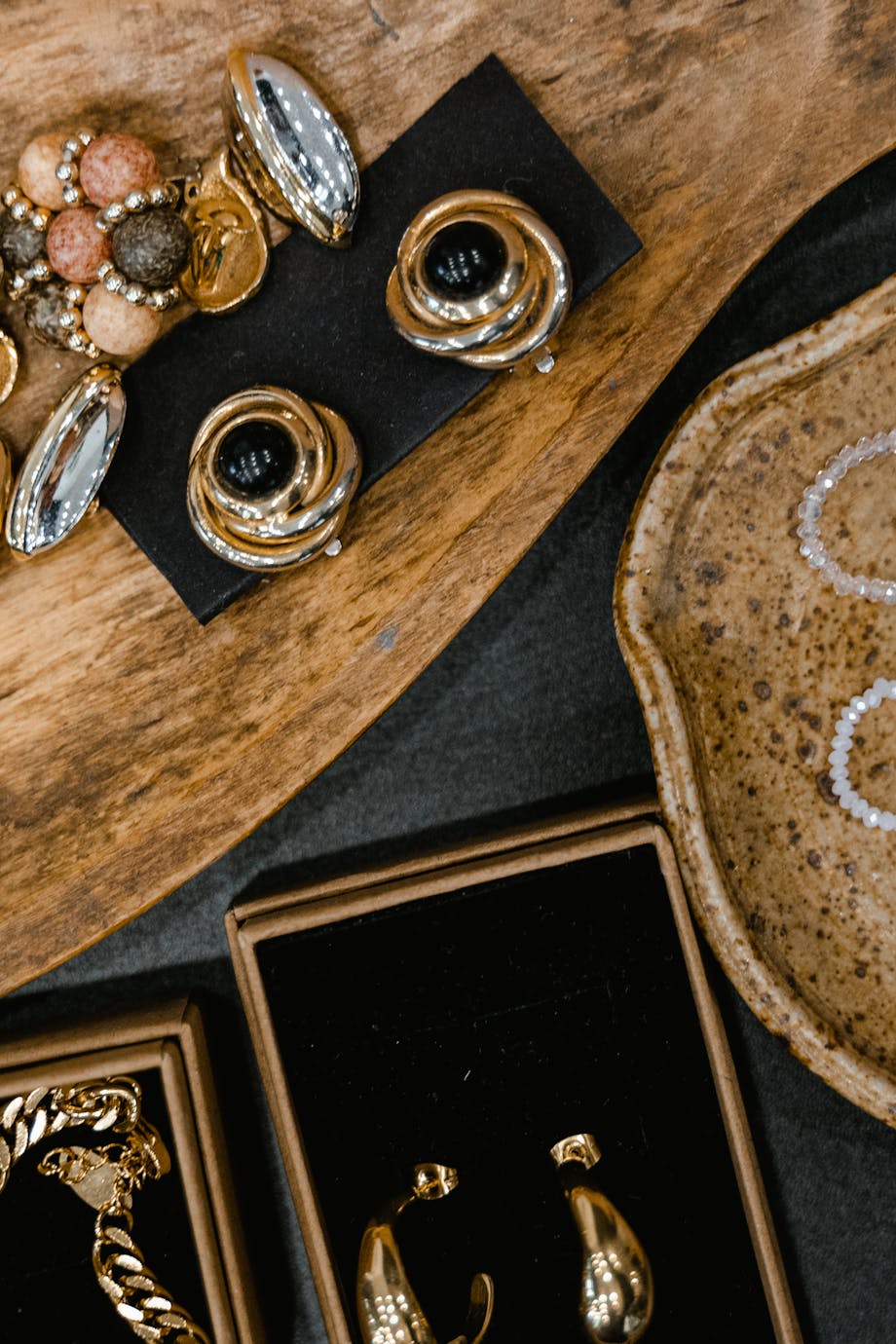 pexels-photo-7679889